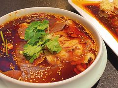 -万重锦·人文川菜馆(骡马市店)