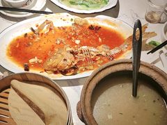 -小凤庭·地道湖北菜武昌鱼·藕汤(38年黄鹤楼店)
