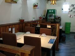 大堂-魏铭鱼头捞饭(晋阳路店)