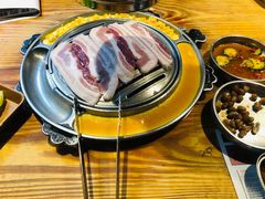 -青瓦炭韩潮烤肉(花园道店)