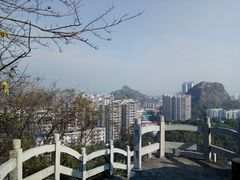 -雀儿山公园
