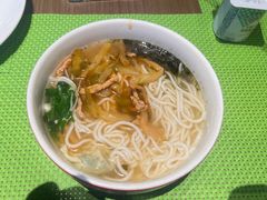 -深圳宝安机场希尔顿欢朋酒店餐厅