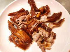 金奖卤鹅（每天5次新鲜现卤）-陈鹏鹏潮汕菜(欢乐海岸 海边景观店)