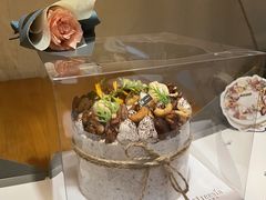 奥利奥马卡龙淡奶油蛋糕-小苍兰风铃草蛋糕甜品(沈阳店)
