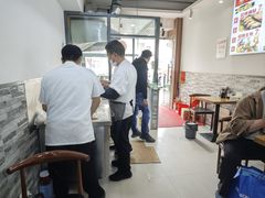 -黄阿姨锅贴大王(万航渡路店)