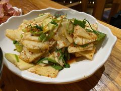 菠萝芒果拌苦瓜-老滇山寨•云南特色菜•地方菜•民族风情歌舞表演(金碧店)