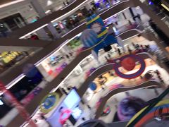 -龙湖上海闵行天街-停车场