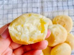 鲜奶麻薯球-宏发红西饼屋(天津路店)
