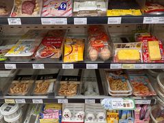 -全家便利店(兴贤路店)