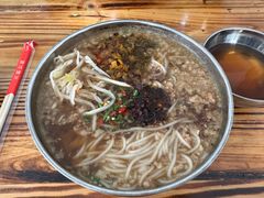 -正宗杨记普洱酸醋米线(总店)