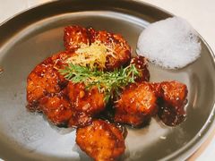 红酒泡沫牛仔粒-荟廷·晶萃(陆家嘴尚悦湾店)