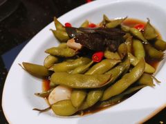 -老板很二(吉大店)