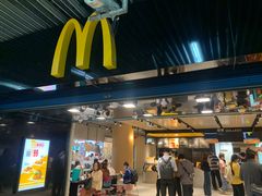门面-麦当劳(中山公园龙之梦店)