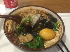 -螺丰汇柳州螺蛳粉(苹果园地铁站F口店)