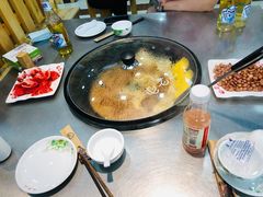 -屯老二农家铁锅炖·行业领军者(梅江店)