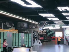 -极限PLAY运动娱乐新世界·团建派对表演休闲馆·室内高空游乐园