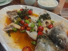 -荣基四海一家·家常菜·海鲜大排档(新安店)