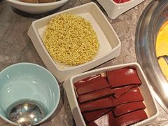 -季季红火锅(青山湖万达店)