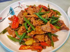 小炒黄牛肉-黄家饺子东北特色菜馆(湖滨商业街店)