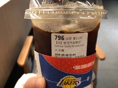 -瑞幸咖啡(巴黎春天陕西路店)