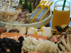 -樾餐厅泰式海鲜火锅(民歌湖店)