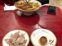 -金杨拉面王小吃面馆·牛三宝面·红烧牛肉粉