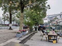 -去吃小龙虾·江湖菜·烧烤(南滨路店)