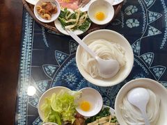 -桥香园云南过桥米线(金马碧鸡店)