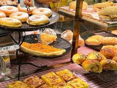 -Caidie Bakery采蝶轩(百越店)