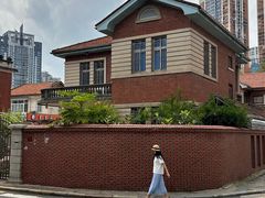 -溪岸路花鸟市场