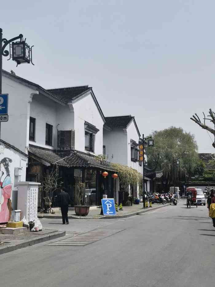 松鹤楼(平江路店)-"苏州老牌餐厅 环境一般但胜在经典的苏帮味.