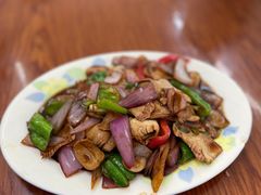 -胡子饮食店