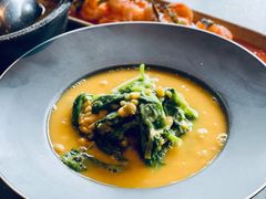 豌豆黄浸豌豆尖-半山腰·云南菜(侨福芳草地店)