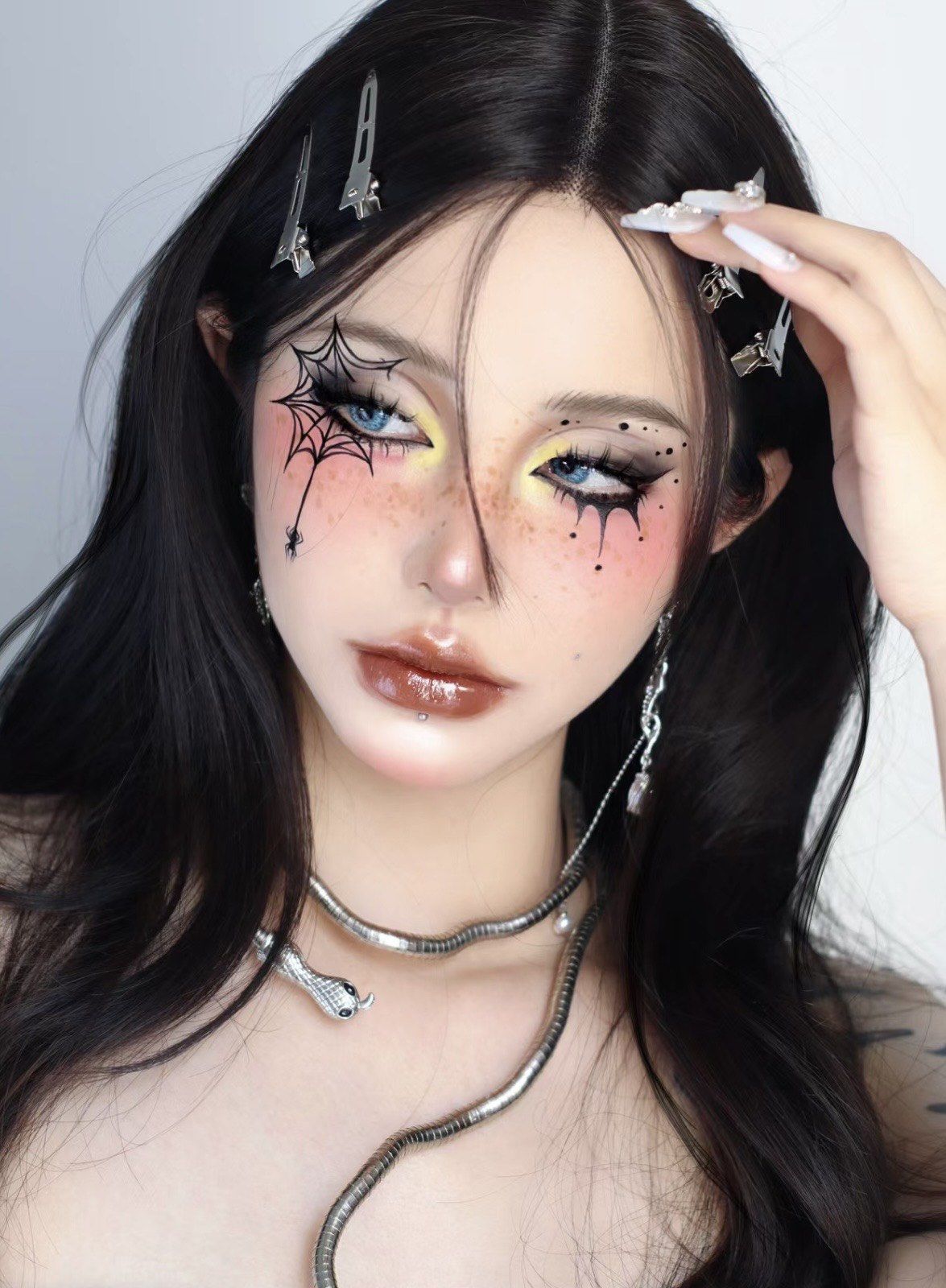 亚里亚气的暗黑蜘蛛恶女妆