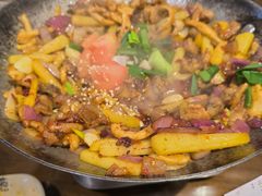 -富正毅三下锅·湘西韵味(天门山索道店)