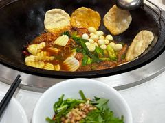 -鲁员外地锅鸡地锅鱼(古墩路店)