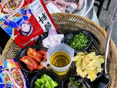 -刘姐啤酒鱼民族演艺餐厅(西街总店)