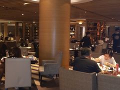 大堂-上海东方佘山翰悦阁酒店·Vie全日制餐厅