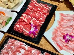 溜达猪五花肉-草原塞蛮羊火锅城(港湾店)