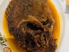 酥鲫鱼-六泰居·尔滨地标·东北菜(黄河路店)