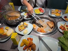 -金滏山·烤肉海鲜火锅自助(襄阳万达店)