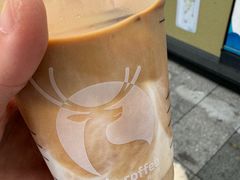 -瑞幸咖啡(梅花园地铁站店)