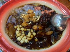 -爆炸头阿姨小四川正宗川味小吃(无任何分店)