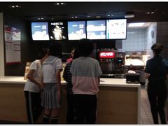 -麦当劳(民盈·国贸城店)