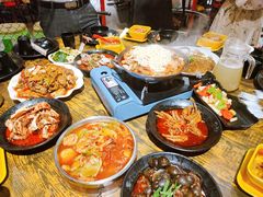 -老闵田螺馆·南昌特色小炒(梦时代店)