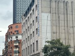 -梅记大块头爆鱼店(乍浦路店)