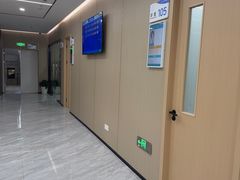 -上海大学附属上海和平眼科医院