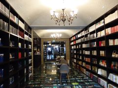 钟书阁-钟书阁(松江泰晤士小镇店)