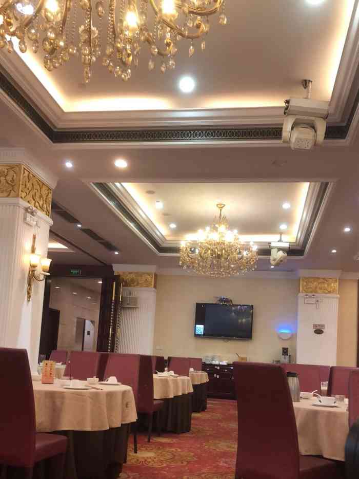 年初三同父母过来饮茶唔想他们成日都系去埋果几间