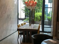 -上海虹桥西郊假日酒店